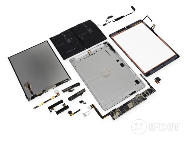 Components de l'iPad Air desmuntat per iFixit
